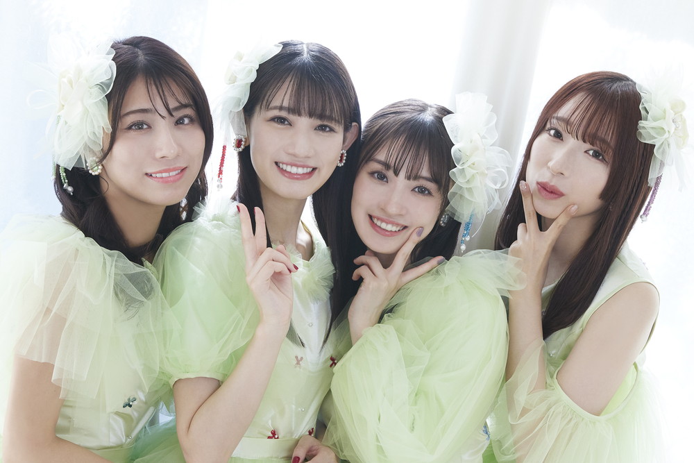「TEAM SHACHI、ニューアルバム『笑う門には服着る』の収録内容とアートワーク発表　楽曲提供者も明らかに」1枚目/4
