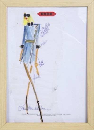 「＜レディー・ガガ＞関連アイテム

（C）Julien&#039;s Auctions」8枚目/16