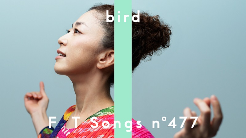 bird、1999年リリースのCMソング「空の瞳」をバンド編成で披露 ＜THE