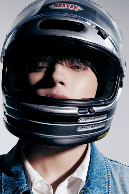 「TOMORROW X TOGETHER コンセプトフォト「ANGEL」
HUENINGKAI」7枚目/7