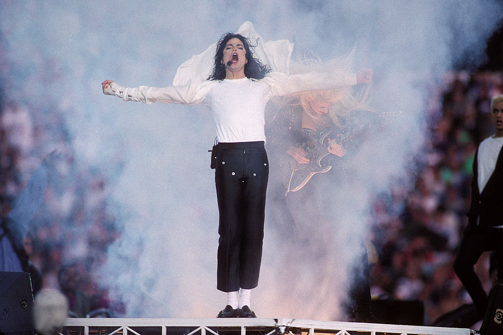 故マイケル・ジャクソン、「Smooth Criminal」MVのYouTube再生数が10億 