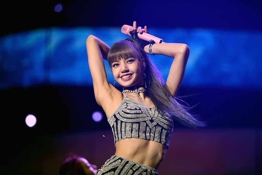 BLACKPINKのリサ、“シャイすぎて”ジャスティン・ビーバーにどれほど