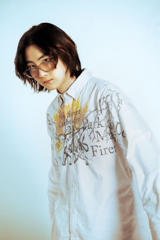 「皆川溺、1stアルバム『TINY EYES SPARKLE EYES』は全10曲」1枚目/2