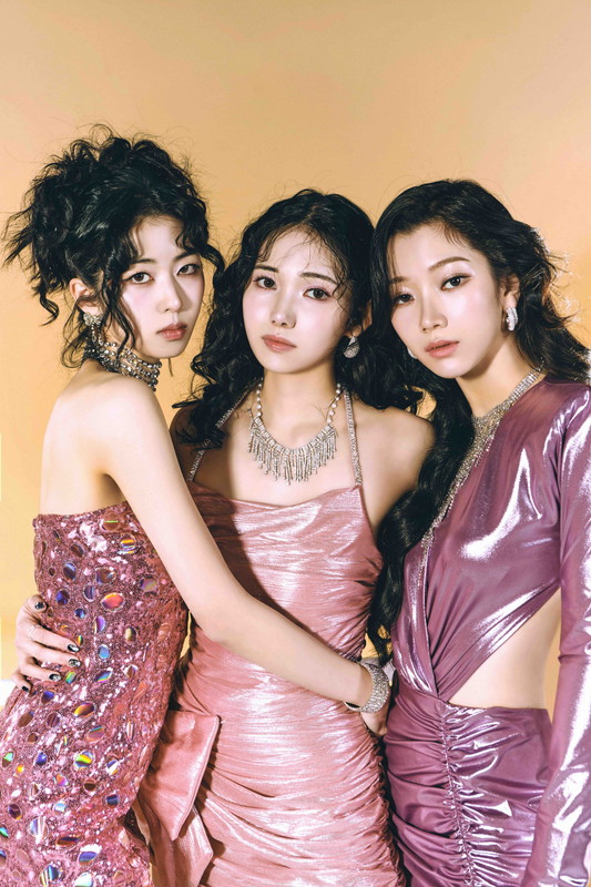 「IS:SUE」16枚目/16