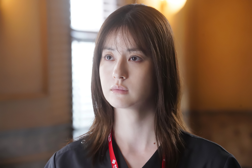 Dr.アシュラ」“朱羅”松本若菜が“保”佐野晶哉に労いの言葉 「『薬師寺