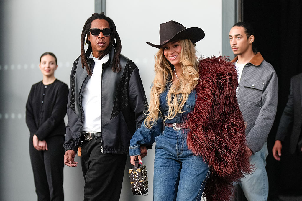 ビヨンセ、アトランタ公演で夫ジェイ・Zと「Crazy in Love」披露