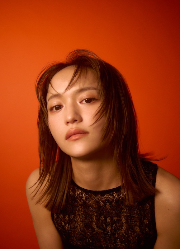 「iri、ABEMA恋愛リアリティーショー『Girl or Lady Season2』主題歌「CUBE」MVプレミア公開決定」1枚目/1