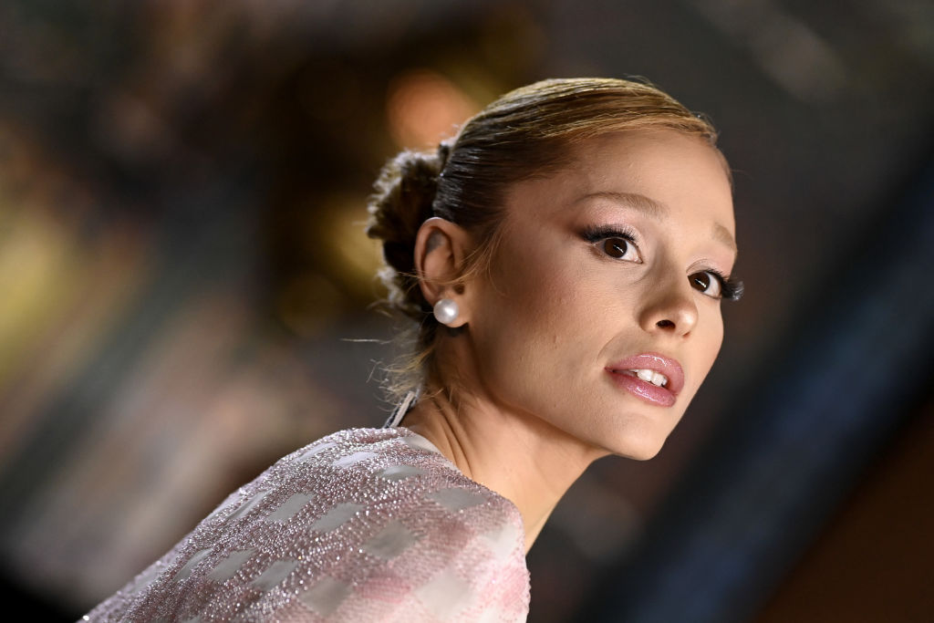 アリアナ・グランデ、自身のツアーのチケット転売に言及「こんなことは