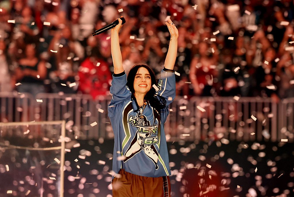 ビリー・アイリッシュ、「BIRDS OF A FEATHER」がお蔵入りになりそう