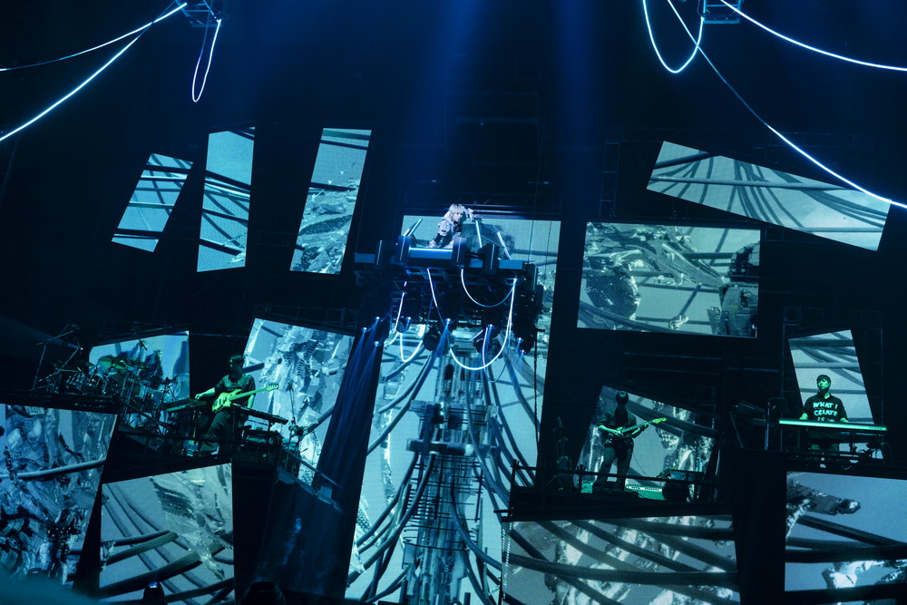 ライブレポート＞キー（SHINee）、不気味さも取り込んだ様々な表現で