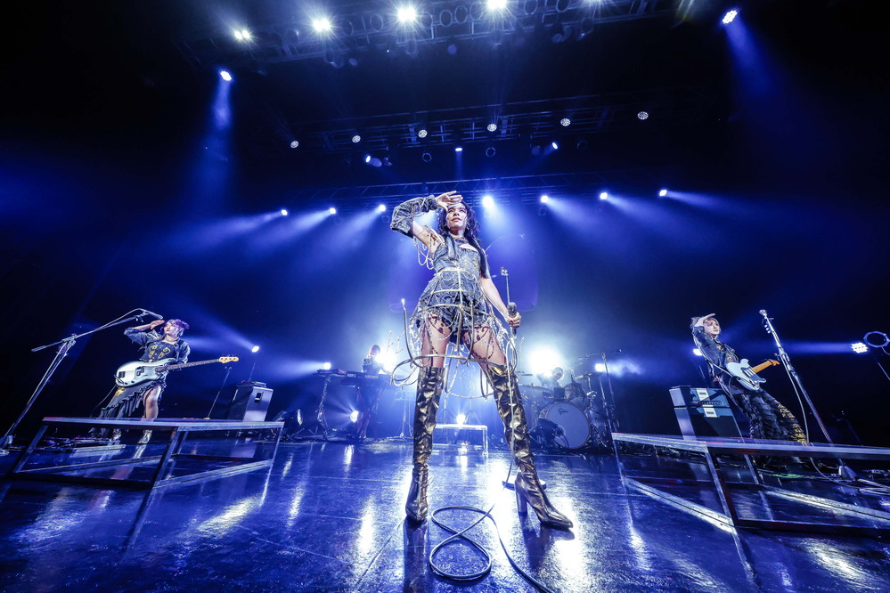 ライブレポート＞女王蜂 聖なる産声がもたらす独壇場――単独公演【アヴ