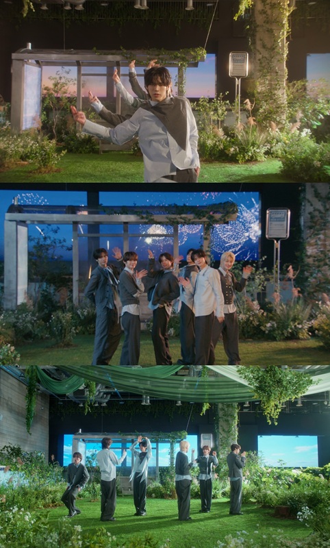 「(P)&amp;(C) PLEDIS Entertainment」2枚目/2