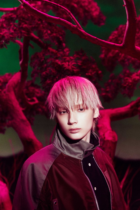 「HUENINGKAI」2枚目/6