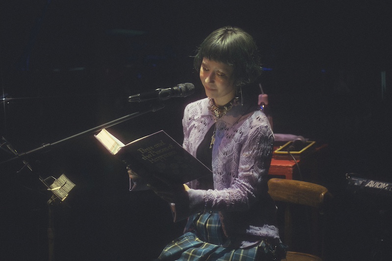 木村カエラ、新たな挑戦となった”朗読と音楽”を融合したビルボード