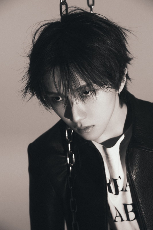 「BOYNEXTDOOR アルバム『HOME: DELUXE』コンセプトフォト「SPARK」WOONHAK 」7枚目/23