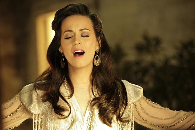 「■KATY PERRY■ 世界遺産で打ち上げ花火！なビデオが話題！！」1枚目/1