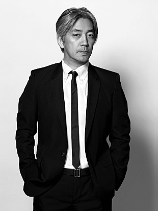「■坂本龍一■ ピアノソロ公演を無料でネット中継！」