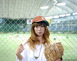 「YUKI演じる女の子に恋したゴリラの物語 新曲MV独占公開」