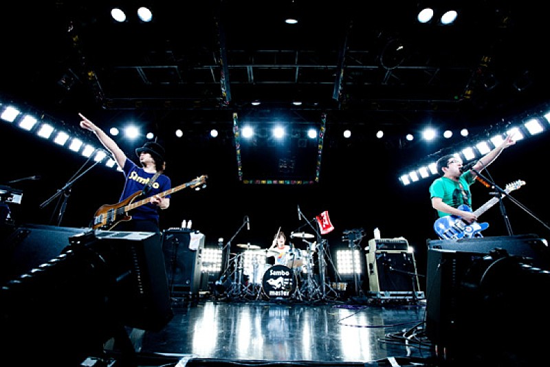 「サンボマスター 約2年ぶりアルバムをビクターより発売」1枚目/1