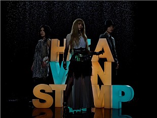 「Heavenstamp 発売日に初フルアルバムをライブで全曲演奏」