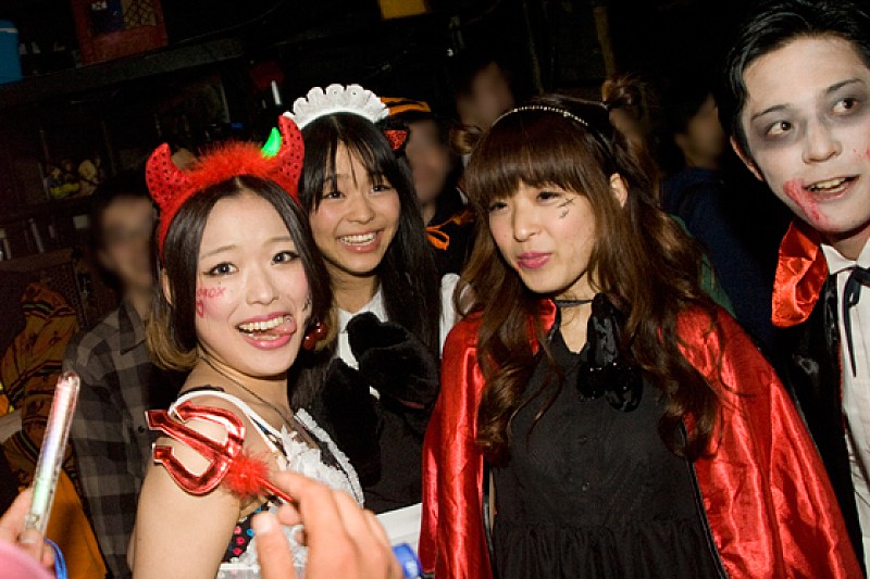 「DJ nozomiを見に来たBiSの面々」3枚目/29