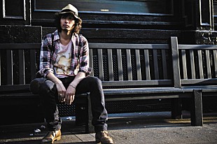 「斉藤和義 ソロ、ユニット名義でアルバム2作同時発売」