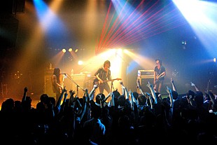 「HaKU ツアー最終公演でメジャー進出へ弾みをつける」