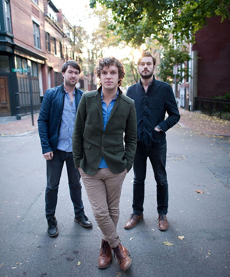 「フレンドリー・ファイアーズ、「XLAND 2012」で再来日決定」1枚目/2