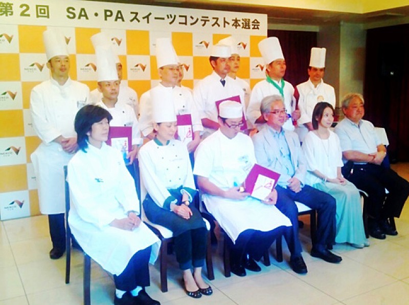 フードアナリスト鈴木亜美 審査員でスイーツコンテスト参加