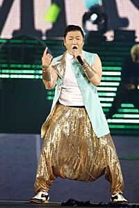 すこしぽっちゃりしたオジサンk Pop歌手 米韓を席捲 Daily News Billboard Japan