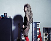 「坂本龍一注目の新星EA 鈴木慶一と高橋幸宏トリビュート盤に」1枚目/1