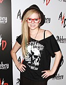 「アヴリル・ラヴィーンとニッケルバックのチャド・クルーガーが婚約！」1枚目/1