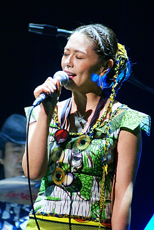 「小泉今日子 圧巻の8曲メドレーにどよめき」