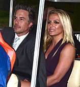 「ブリトニー、婚約者と2ショット披露＆「昔のようにバカなことなんて…」」1枚目/1