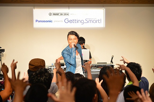 「PES(RIP SLYME)、大橋トリオ、KREVAが、六本木ヒルズに登場」1枚目/7