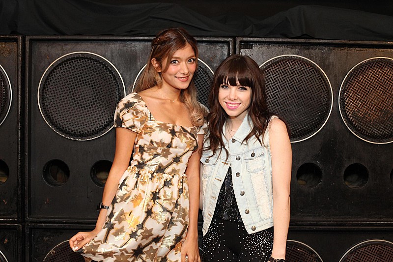 ローラ、話題のカーリー・レイ・ジェプセン対談でもローラ節炸裂