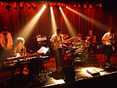 「ボカロ曲実演超絶テク集団「人間が弾く予定のない曲は大変」」1枚目/2