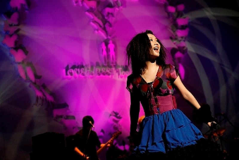 「大塚 愛 ロマンチック要素が揃ったイブで「とことんラブラブになって下さい」」1枚目/5