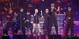 「あゆ 学ラン姿で再び氣志團と共演、「世界で一番マブい元ヤンだぜ」」