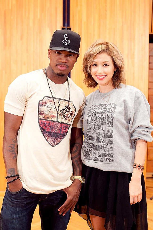 「NE-YO×BENI 夢のデュエット曲「レット・ミー・ラヴ・ユー feat. BENI」のミュージック・ビデオが完成」1枚目/1