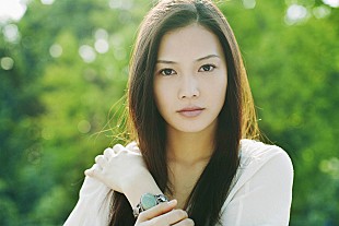 「YUI 新たな挑戦のため、活動休止を発表」