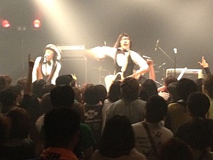 「ザ50回転ズ ロマンチックな新作を手に競演ツアースタート」