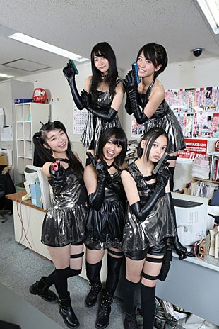 「乗り込みアイドル“ベイビーレイズ”フライデー等を襲撃」