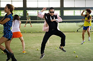 「Psy、カーリーなど今年一番再生されたビデオをYouTubeが総集」