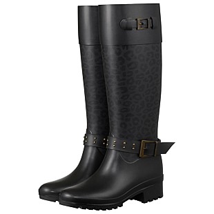 「浜崎あゆみ ヒョウ柄のオリジナルレインシューズ販売」