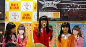 「アイドル界のダークヒロインBABYMETALが世直し、「イジメ！ダメ！」」1枚目/2