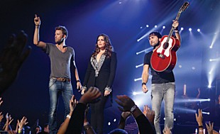 「グラミー5冠に輝いたハーモニーがDVDで日本上陸」