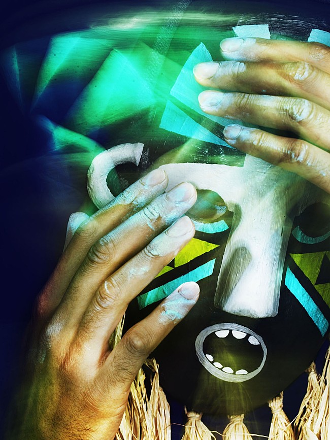 「キャリア初のライヴ・アルバムがリリース」1枚目/2