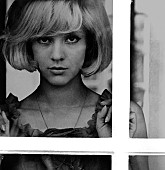 「シルヴィ・バルタンまもなく来日　CD5枚組ボックスを限定リリース」1枚目/3