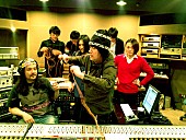 「『幕末義人伝』ED歌う髭 アルカラや東京カランコロン、撃鉄と対決」1枚目/5